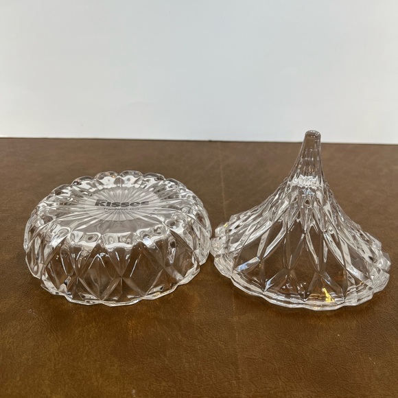 Hershey Kisses Crystal Candy Dish - Picture 6 of 11